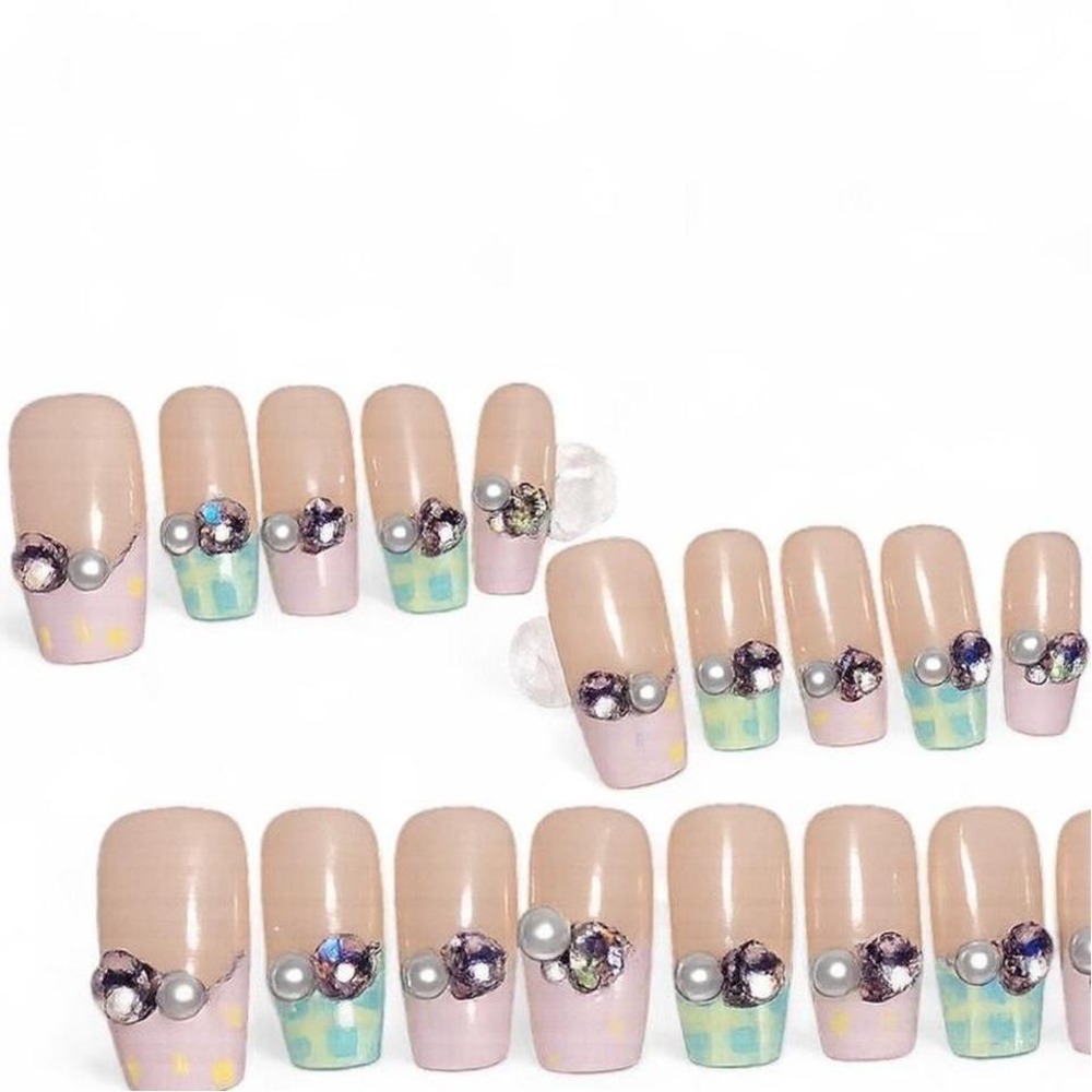 Handmade pastel‎ press on nails with rhinestone pearl charm design